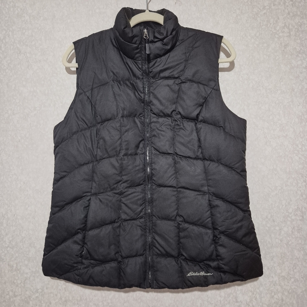EDDIE BAUER Black Puffer Vest...SIZE:M